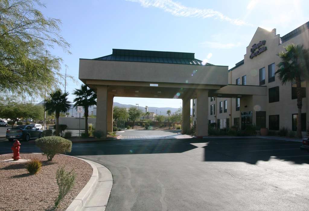Hampton Inn & Suites Las Vegas-Henderson Exterior photo